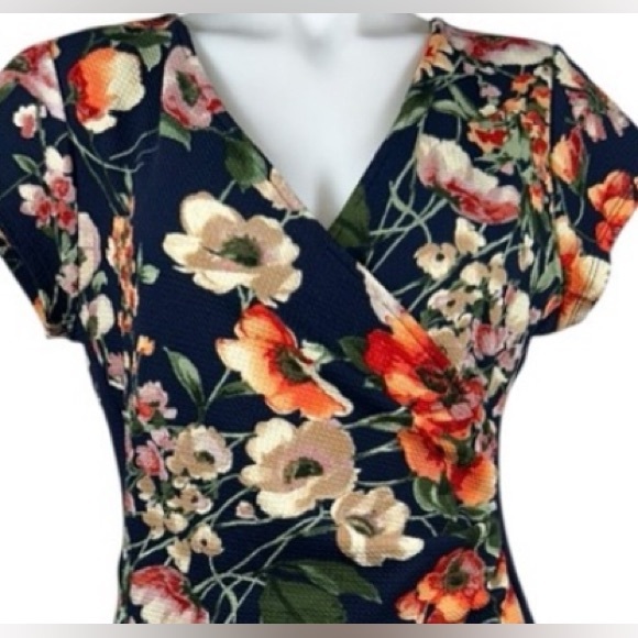 Rue21 | Dresses | Rue2 Floral Vneck Dress Size Main Color Is Blue With ...